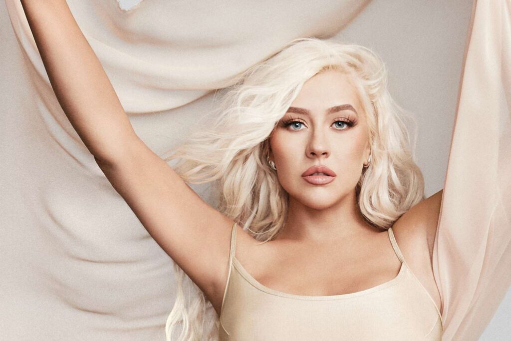 Christina Aguilera posee un amplio registro vocal de 4 octavas y se le conoce como "la voz de la generación. Festival de Viña Jueves 23