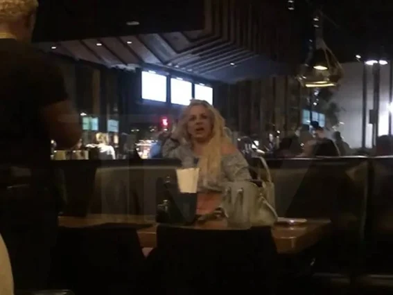 Britney Spears protagoniza una polémica en un restaurante en los ángeles