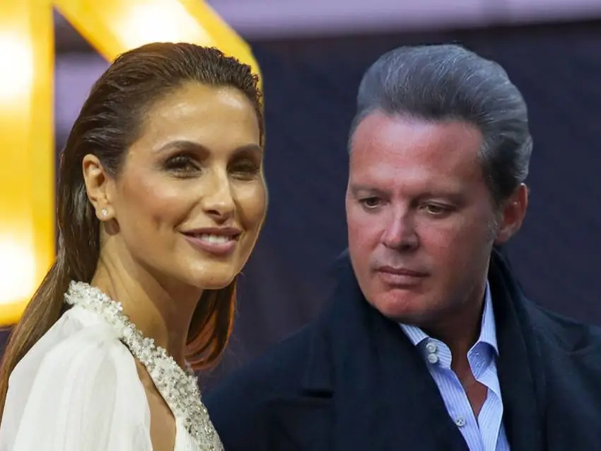 La química entre Luis Miguel y Paloma Cuevas es evidente en esta fotografía, que ha sido compartida ampliamente en redes sociales. Aunque nunca han confirmado oficialmente su relación, esta imagen parece confirmar que el romance entre ellos es cierto. ¿Será este el comienzo de una relación duradera para la pareja famosa?