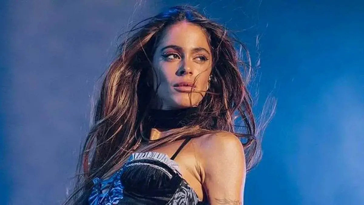 Tini Stoessel en el Festival de Viña 2023 Tini Stoessel cantando en el escenario