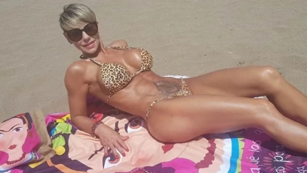 Mónica Farro presume su figura en bikini durante sus vacaciones