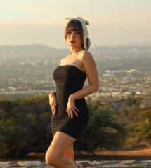 Gatita Veve - Modelo - ColorMusic
