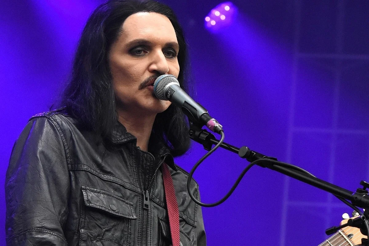 Brian Molko Brian Molko de Placebo será demandado por la primera ministra de Italia