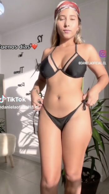 Daniela Ruiz, la chilena de OnlyFans ama usar bikinis