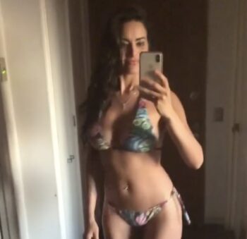 Flavia Fucenecco se muestra en bikini muy sexy