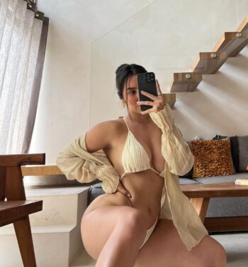 Yaris Arai Pérez en OnlyFans