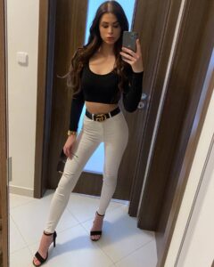 Contenido exclusivo de Lucy Vee en Fansly