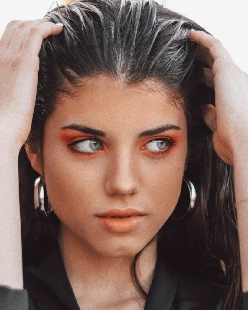 Celeste Pamio - Modelo - ColorMusic