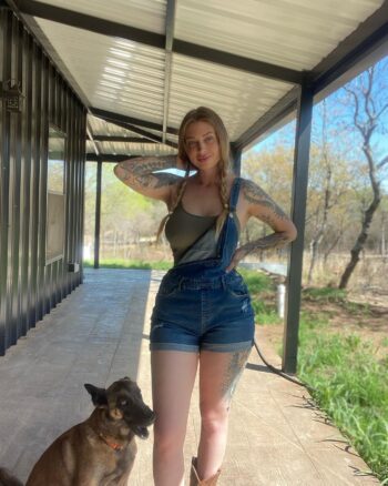 Modelo australiana de OnlyFans - ColorMusic