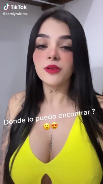 Video sexy de Karely Ruiz 17