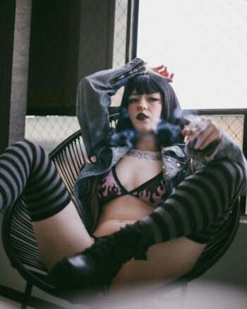 Navi en OnlyFans - ColorMusic