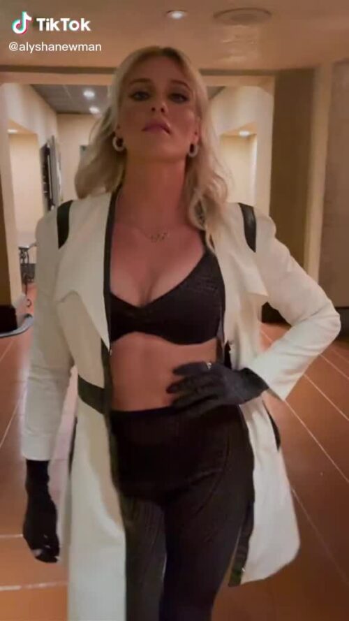 Video de Alysha Newman, modelo de OnlyFans – 15 Alysha Newman