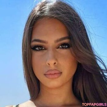 eva-savagiou-onlyfans-leaked-131 - ColorMusic