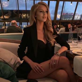 Alena Filinkova, supermodelo rusa, mostrando su belleza y glamour en Instagram
