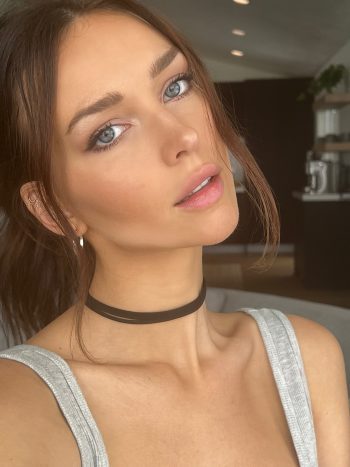 Rachel Cook - Modelo - ColorMusic