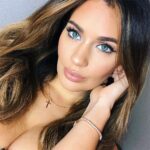 Holly Peers,Modelo de Glamour, Modelo para adultos y Creadora de contenido