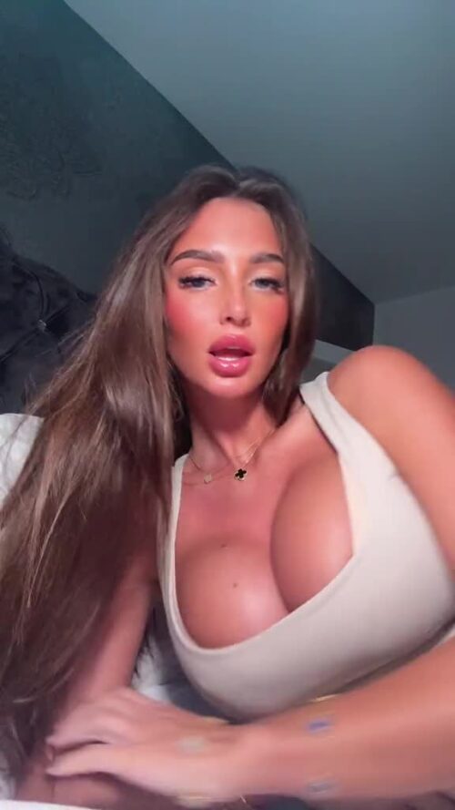 Video de Maddy Cheary, sexy modelo de pechos grandes – 010 Maddy Cheary