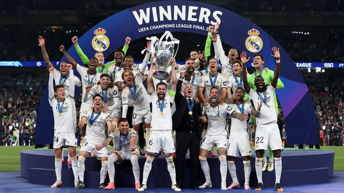 Real Madrid celebrando su victoria en la Champions League 2024