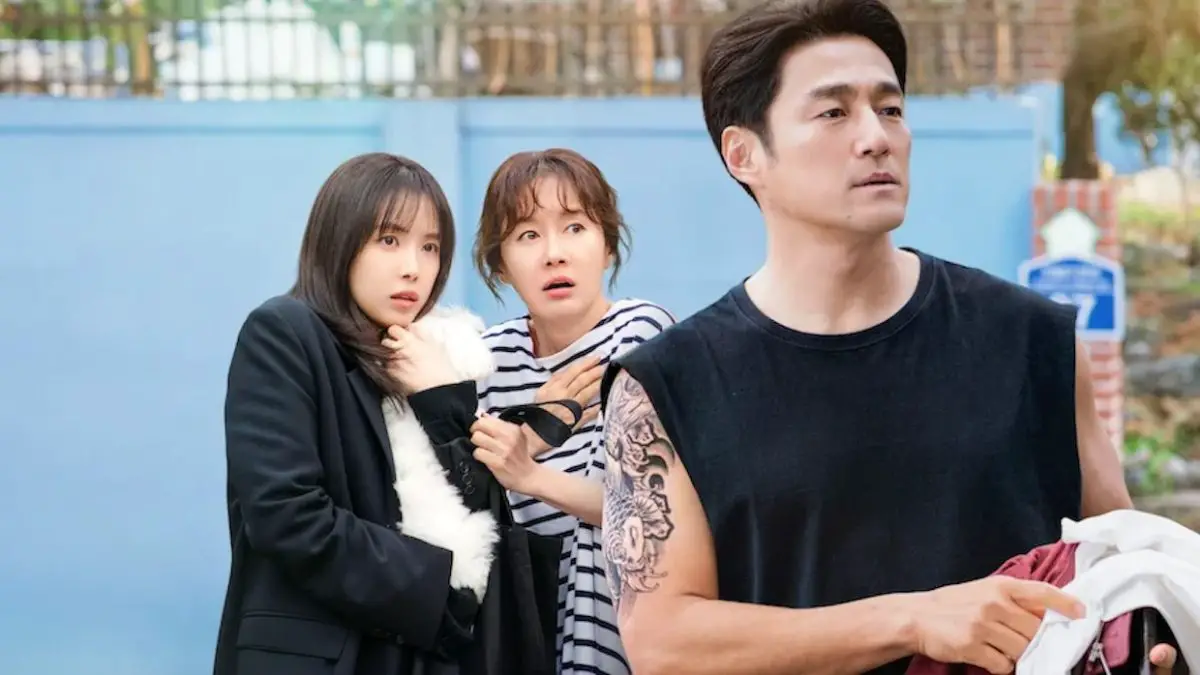 Escena de El Amor Vuelve a Casa, la popular miniserie surcoreana en Netflix, mostrando a los personajes principales en un momento dramático.