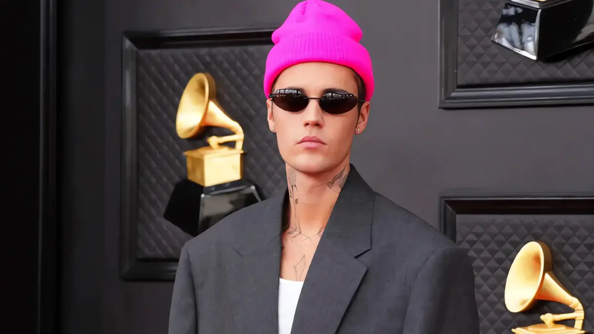 Justin Bieber demanda exmanagers