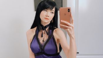 DizzyKitten modelo y streamer con lencería violeta sexy