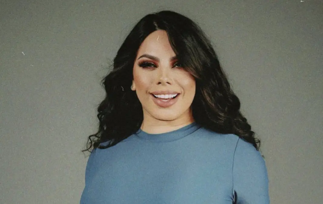 Lizbeth Rodriguez - Foto 07 - ColorMusic