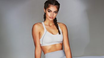 Maia Cotton supermodelo neozelandesa con lencería