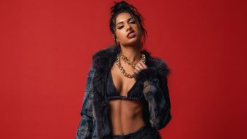 Sunny Malouf cantante e influencer sexy y moderna