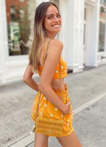Trinidad De La Noi luciendo su belleza
