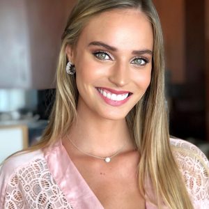 Trinidad De La Noi luciendo su belleza