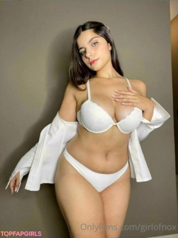 Fotos hot filtradas de Julieta GirlofNox en OnlyFans