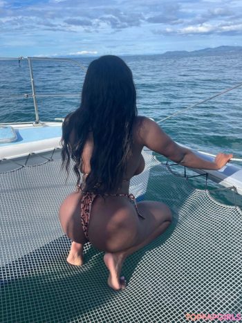 Contenido exclusivo de Ellie Ensley en OnlyFans