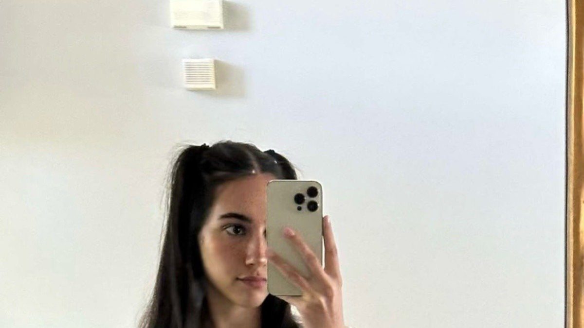 Izzy Green OnlyFans - 04 - ColorMusic