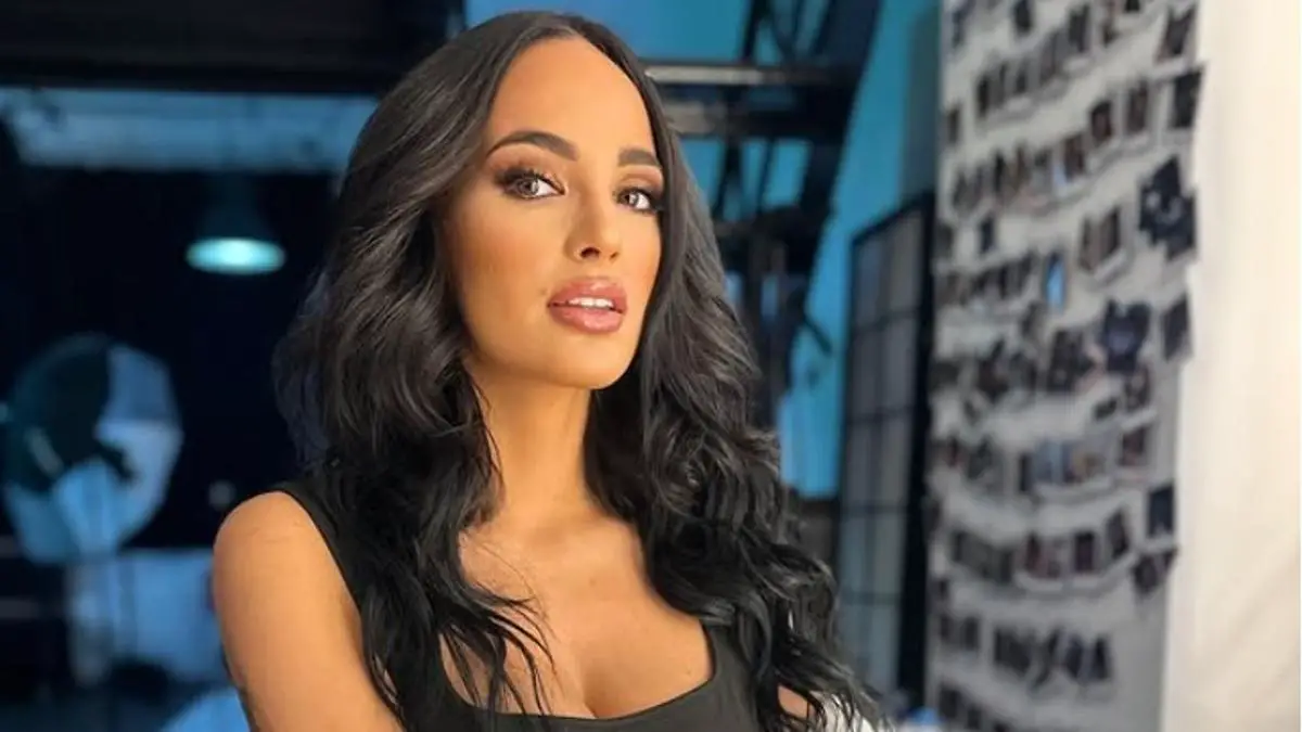 Claudia Bavel habla sobre su éxito en OnlyFans y su relación con Iker Casillas.