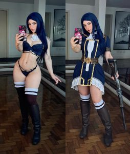 Fe Galvao  presentando su nuevo y sensual cosplay 
