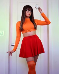 Velma Dinkley y los cosplays más sensuales de Internet - ColorMusic