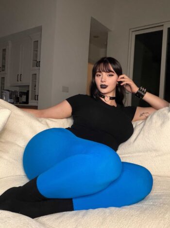 Athane Kami: modelo para adultos e influencer italoestadounidense